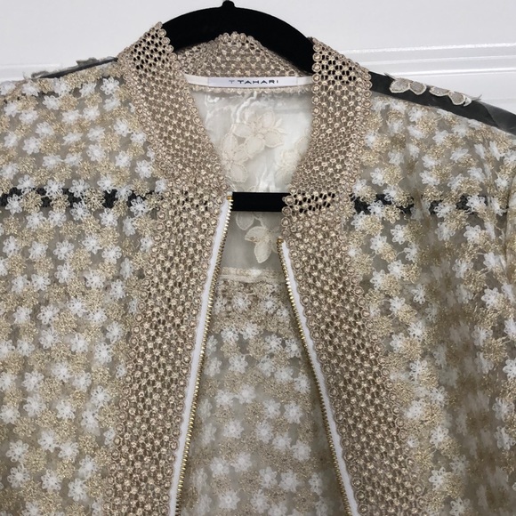 Tahari Appliqué Jacket! Stunning! - Picture 2 of 5